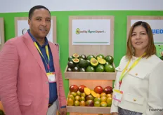 Freddy Valenzuela y Noemí Pacheco, de Quality Agro Export, son exportadores de aguacate y mango de la República Dominicana.